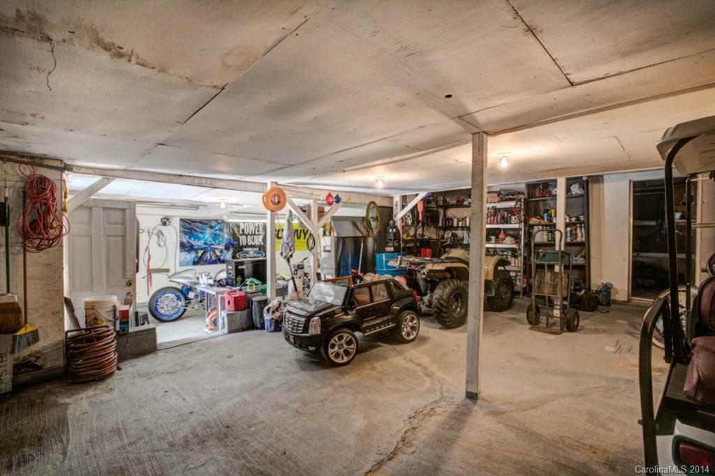 2530 Starnes Road Charlotte, NC 28214 - Photo 7 of 24 Gallery Image 7