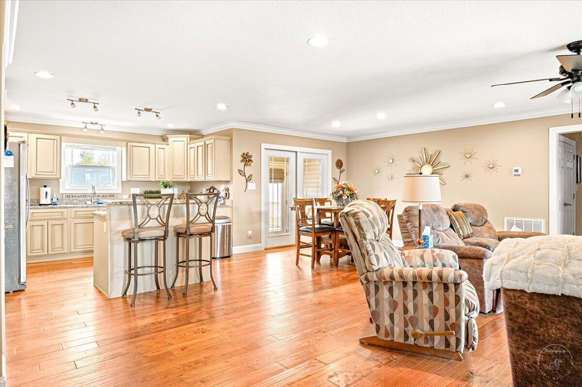 07-Living Room