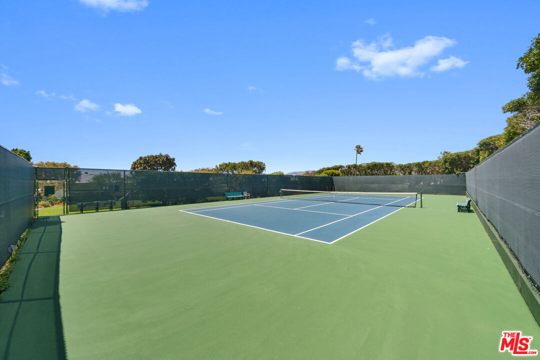 6801 Shearwater Lane Malibu, CA 90265 - Photo 27 of 33 a view of a tennis court