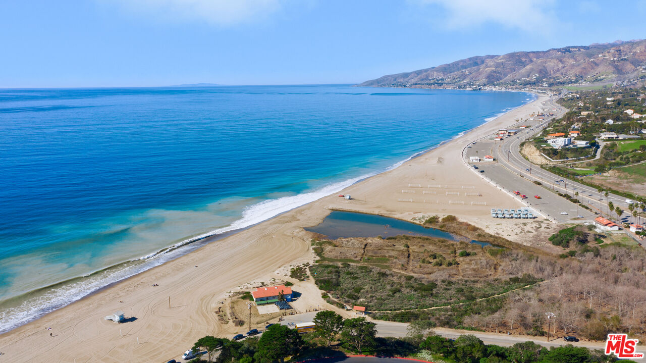 6801 Shearwater Lane Malibu, CA 90265 - Photo 31 of 33 a view of beach and ocean