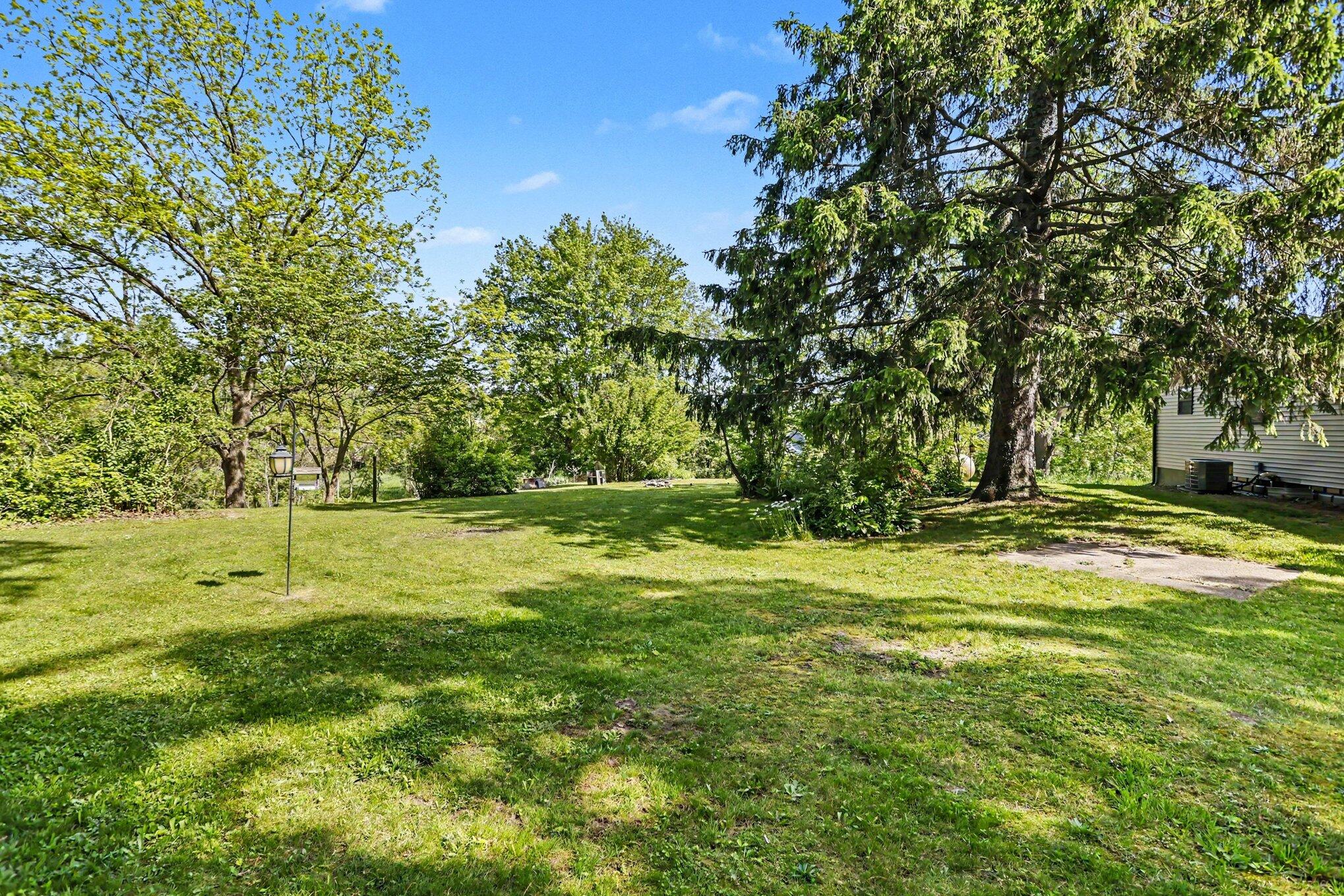 9007 Lake Road Eau Claire, MI 49111 - Photo 18 of 33 Side Yard