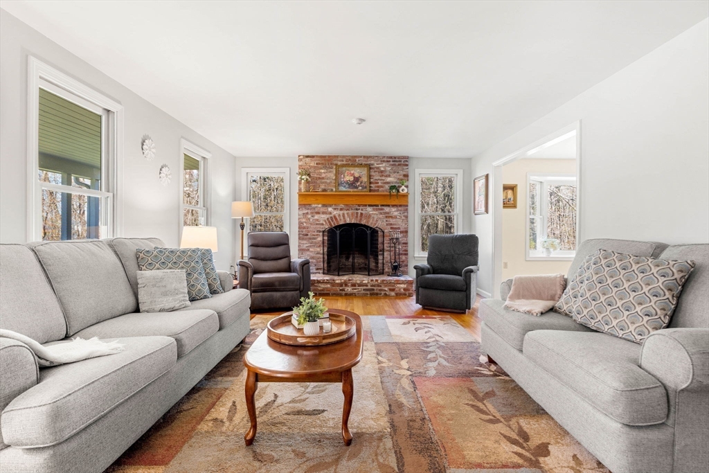 5 West Hadley Road Merrimac, MA 01860 - Photo 10 of 40 Gallery Image 10