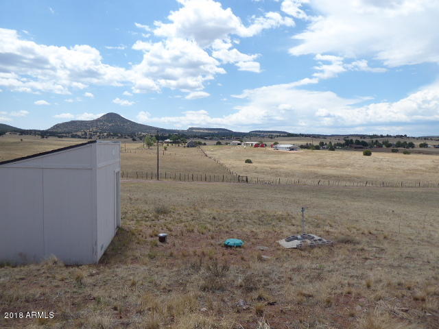 475 Elk Ridge Road Young, AZ 85554 - Photo 2 of 16 Well and pump house in SE corner