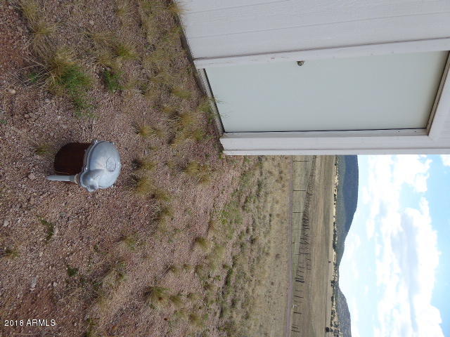 475 Elk Ridge Road Young, AZ 85554 - Photo 3 of 16 well has sanitary seal
