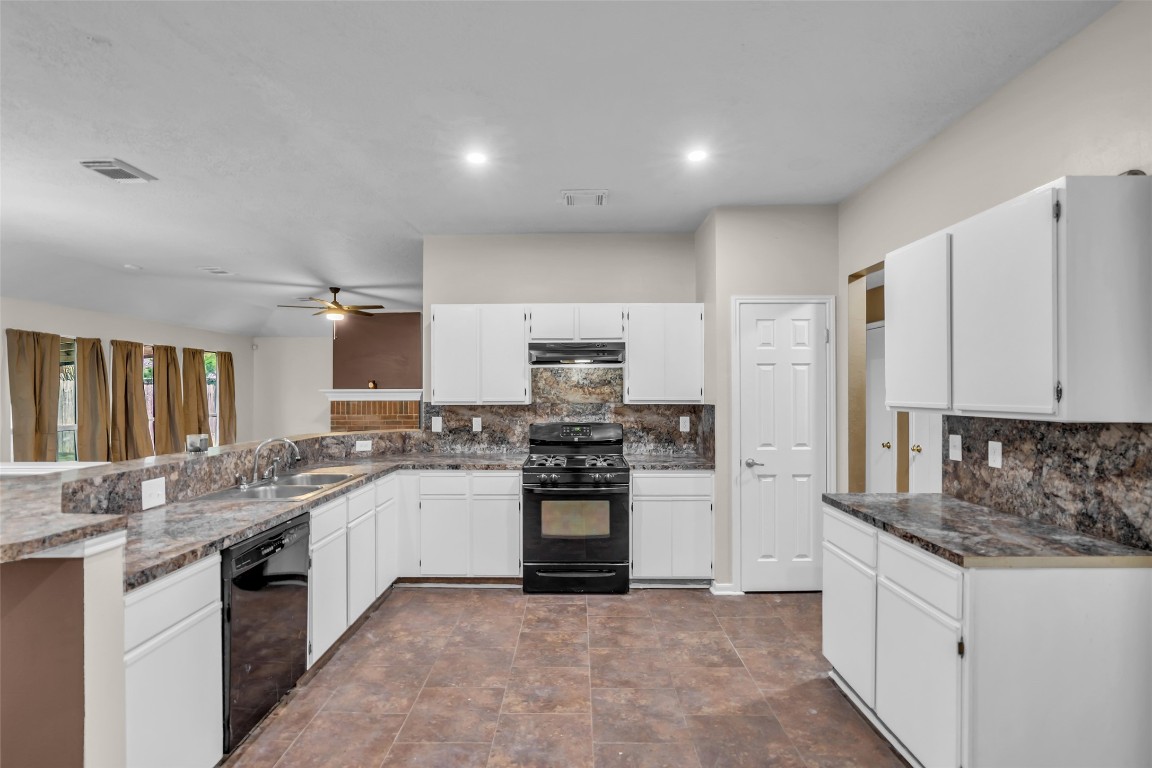 23914 Goodfellow Drive Spring, TX 77373 - Photo 15 of 38