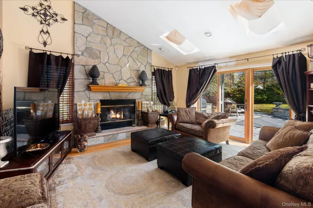 $789,000 | 468 Peekskill Hollow Road, Putnam Valley, NY 10579