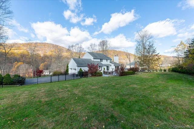 $789,000 | 468 Peekskill Hollow Road, Putnam Valley, NY 10579