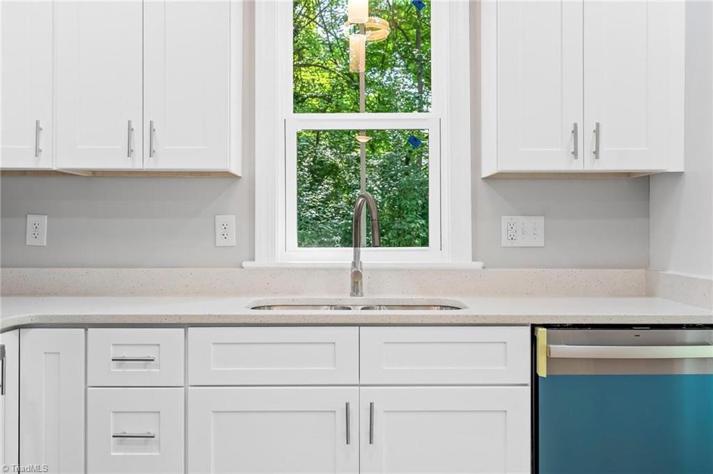 205 Thompson Heights Road Reidsville, NC 27320 - Photo 12 of 35 Gallery Image 12