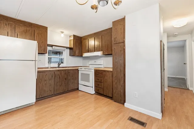 $199,900 | 22 Thayer Drive, Taunton, MA 02780