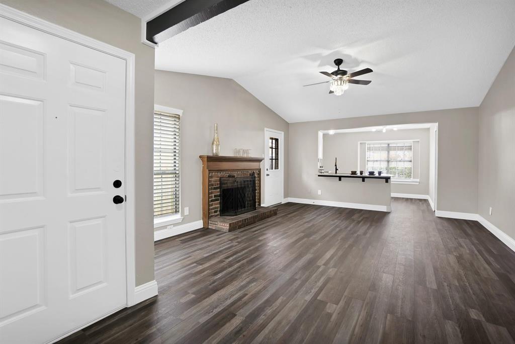 108 Kings Row Garland, TX 75043 - Photo 15 of 21