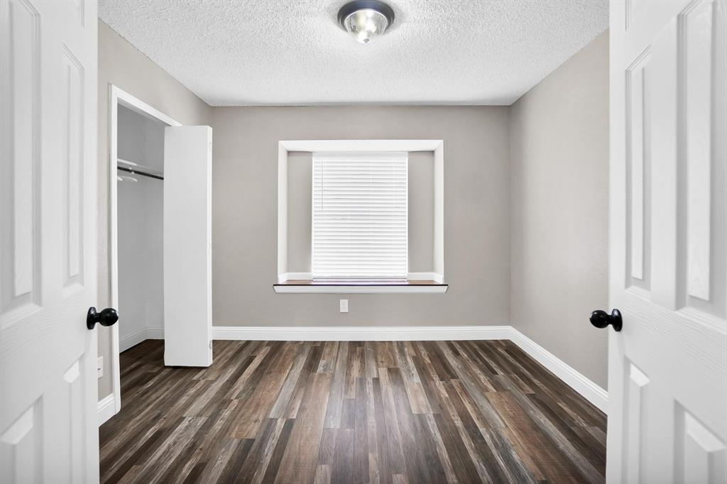 108 Kings Row Garland, TX 75043 - Photo 16 of 21