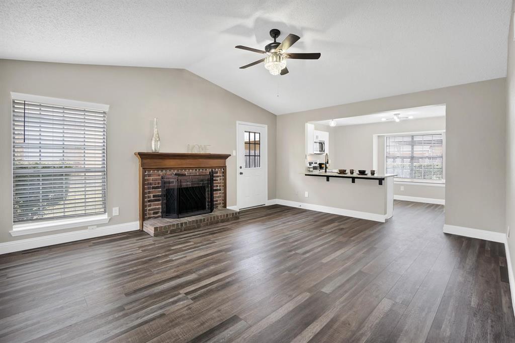 108 Kings Row Garland, TX 75043 - Photo 5 of 21