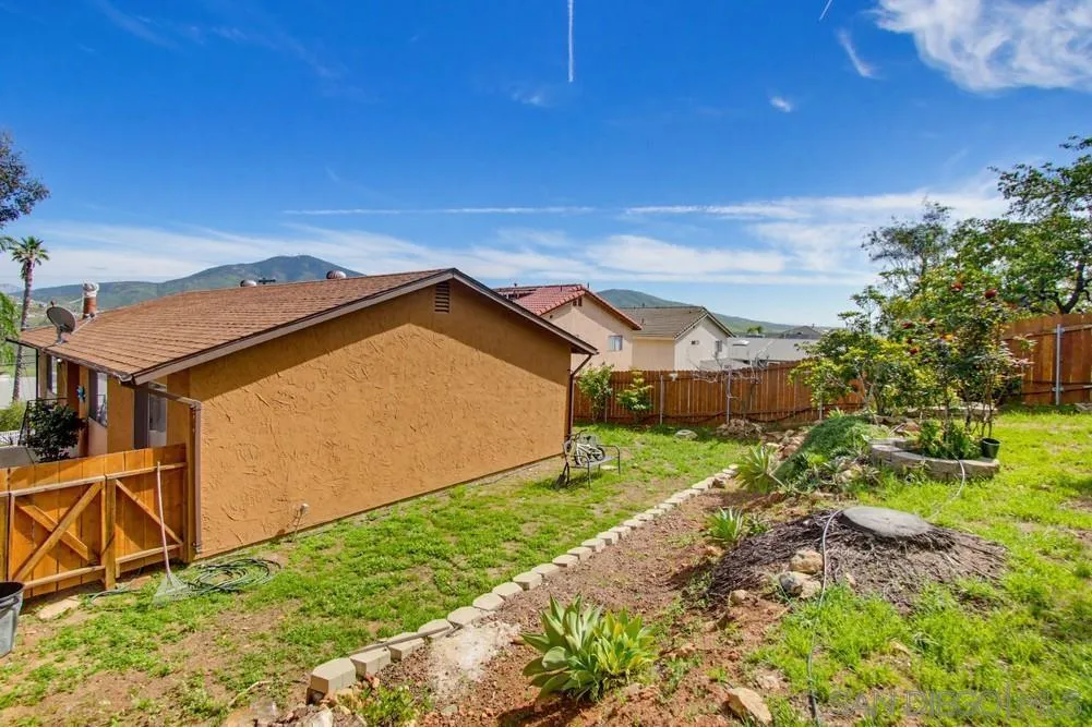 1234 Sangamon Avenue Spring Valley, CA 91977 - Photo 40 of 46