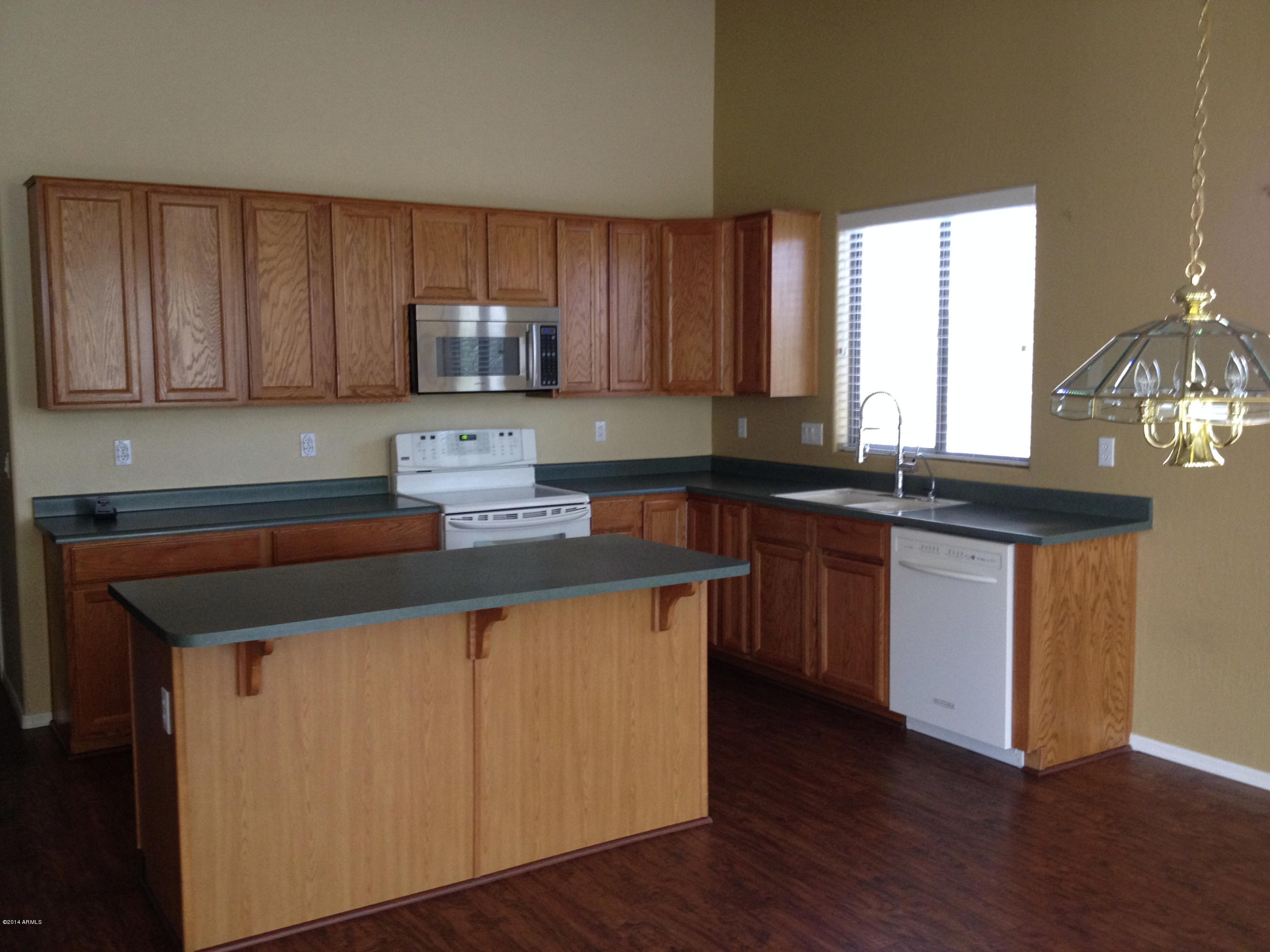 1853 East Appaloosa Road Gilbert, AZ 85296 - Photo 3 of 18 Kitchen
