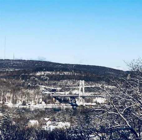 $199,900 | 160 Academy Street, Unit 7H, Poughkeepsie, NY 12601