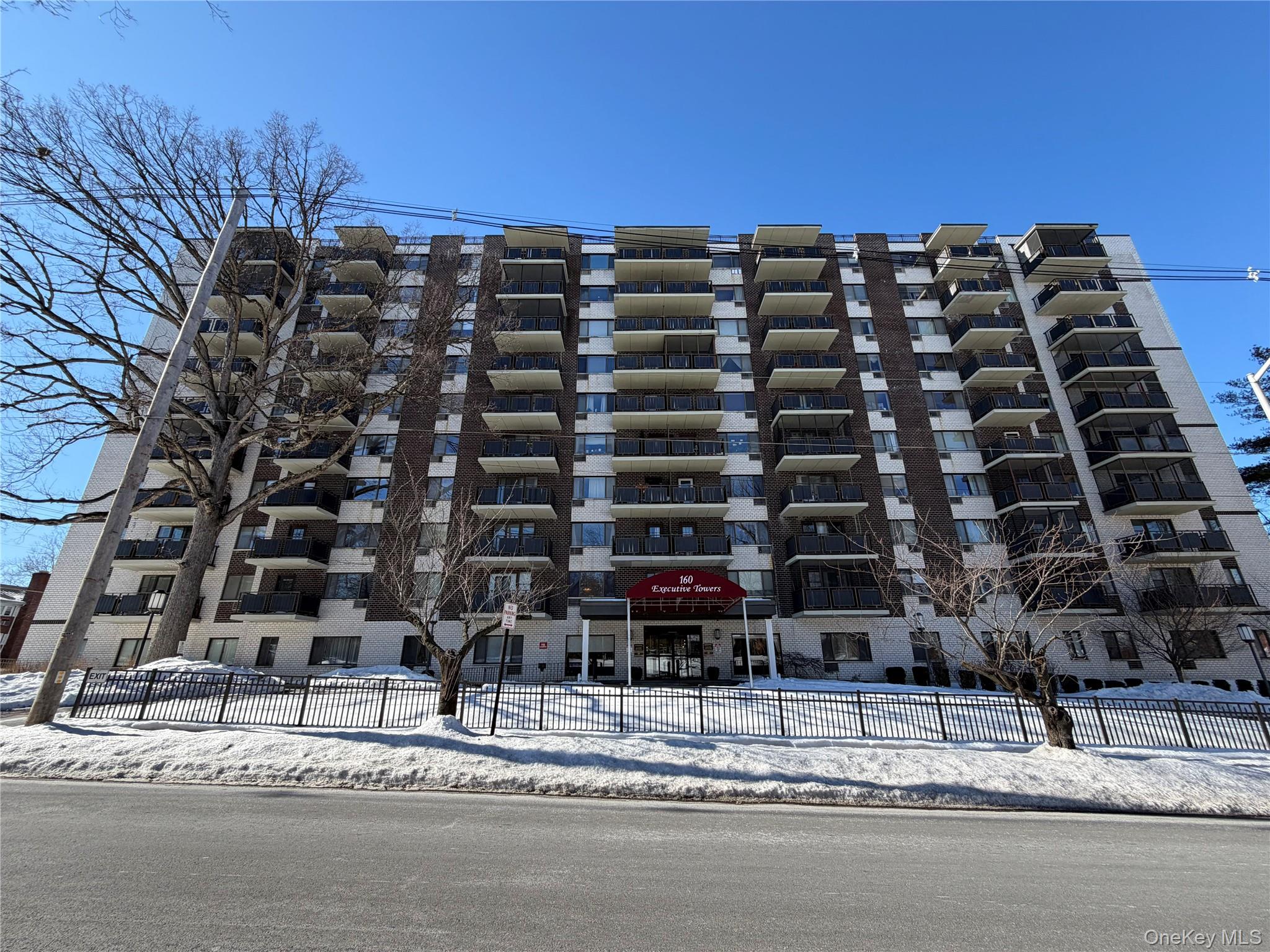 160 Academy Street, Unit 7H Poughkeepsie, NY 12601 - Photo 2 of 26