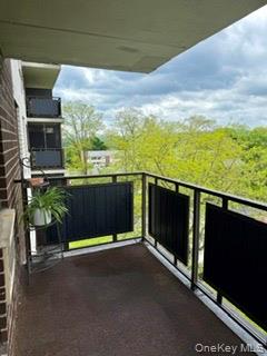 160 Academy Street, Unit 7H Poughkeepsie, NY 12601 - Photo 23 of 26
