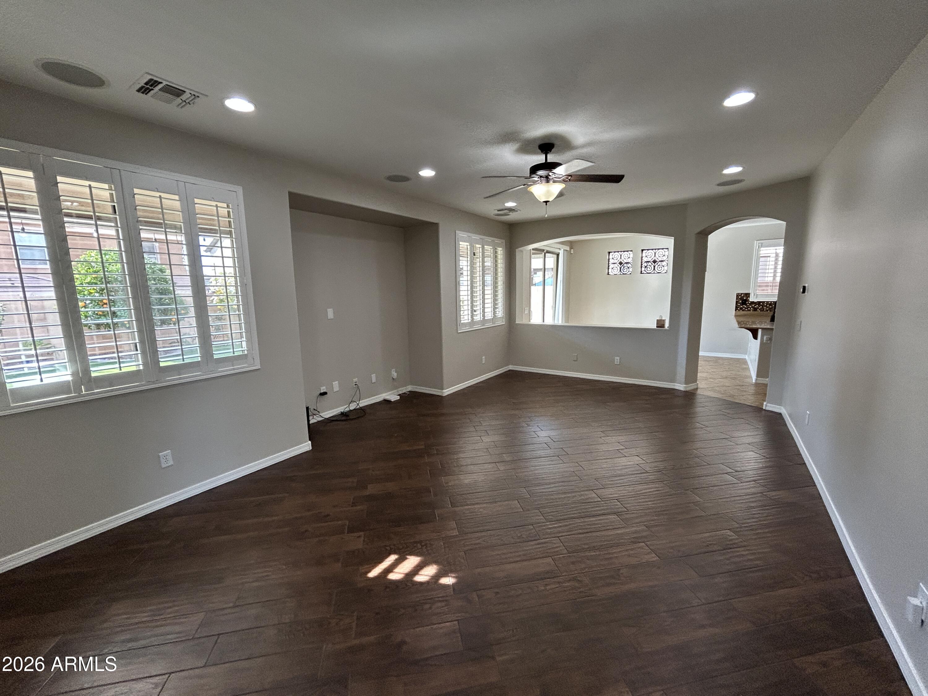 5411 West Rowel Road Phoenix, AZ 85083 - Photo 10 of 29