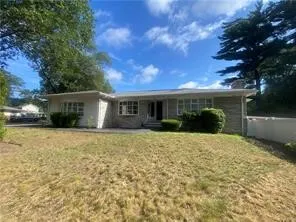 $699,900 | 109 Cobble Hill Road, Lincoln, RI 02865