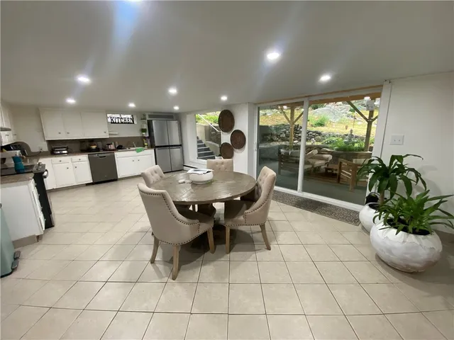 $699,900 | 109 Cobble Hill Road, Lincoln, RI 02865