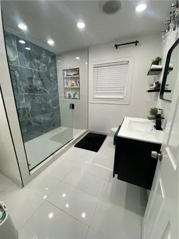 $699,900 | 109 Cobble Hill Road, Lincoln, RI 02865