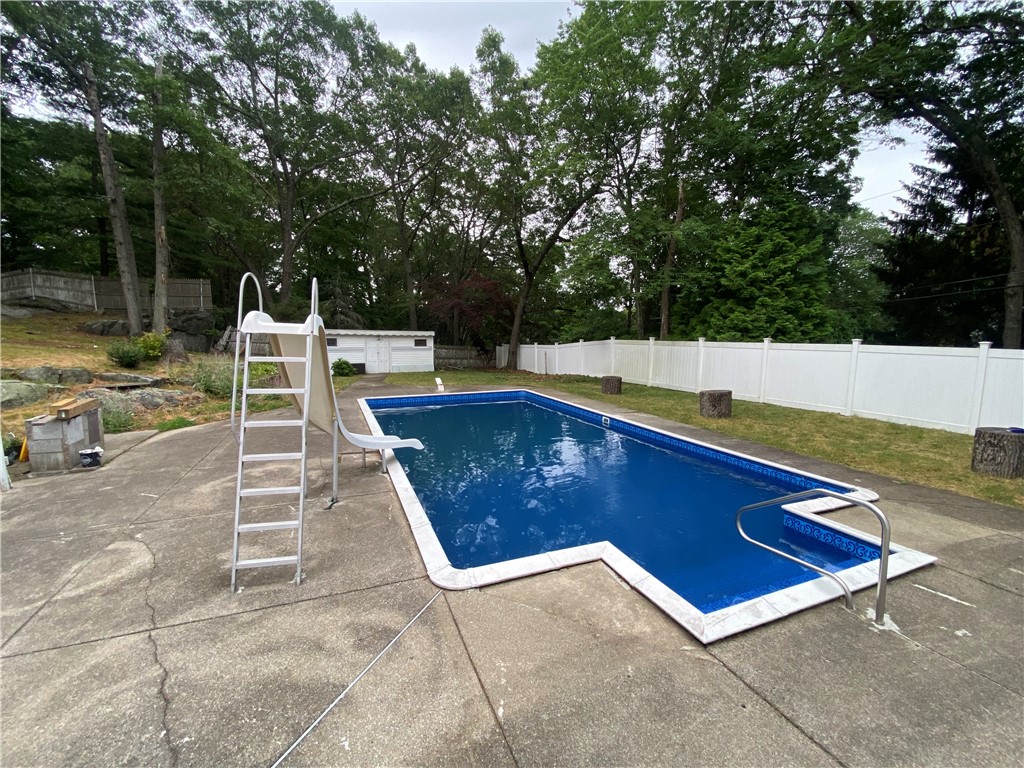 109 Cobble Hill Road Lincoln, RI 02865 - Photo 36 of 39