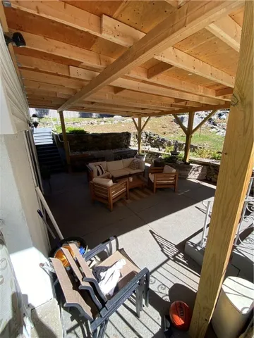 $699,900 | 109 Cobble Hill Road, Lincoln, RI 02865