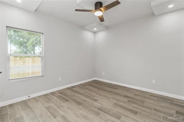 $1,000 | 304 West Campeche Avenue, Unit 1, Alton, TX 78573