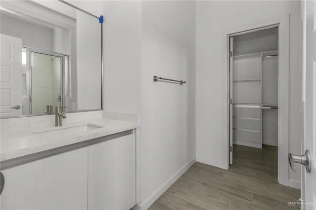 $1,000 | 304 West Campeche Avenue, Unit 1, Alton, TX 78573