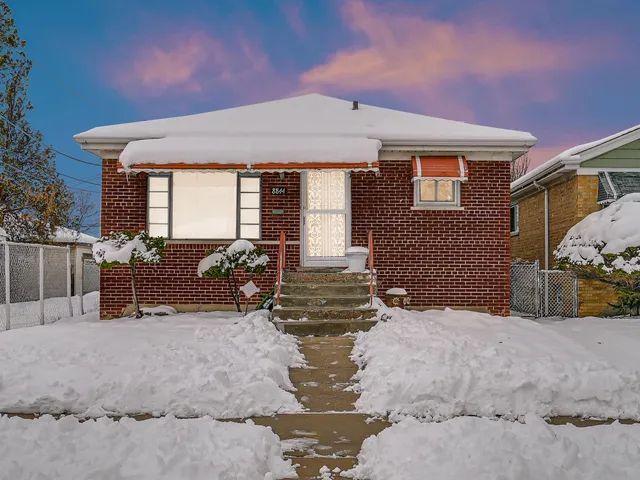$224,900 | 8844 South Prairie Avenue, Chicago, IL 60619