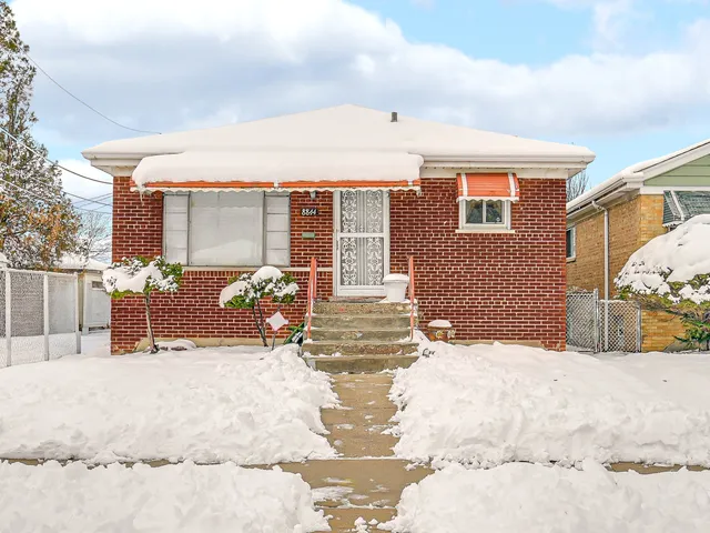 $224,900 | 8844 South Prairie Avenue, Chicago, IL 60619