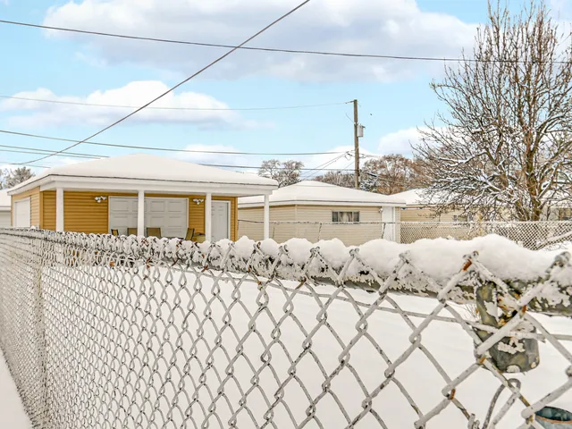 $224,900 | 8844 South Prairie Avenue, Chicago, IL 60619