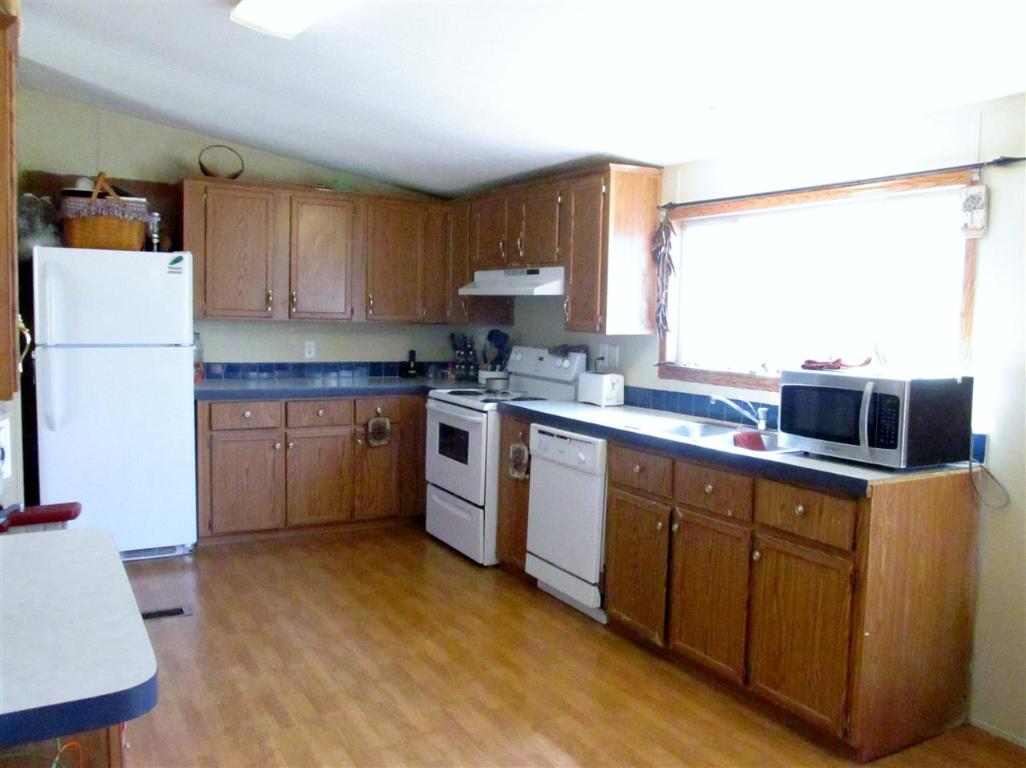 1228 Broadway Lake Road Anderson, SC 29621 - Photo 3 of 13 Gallery Image 3