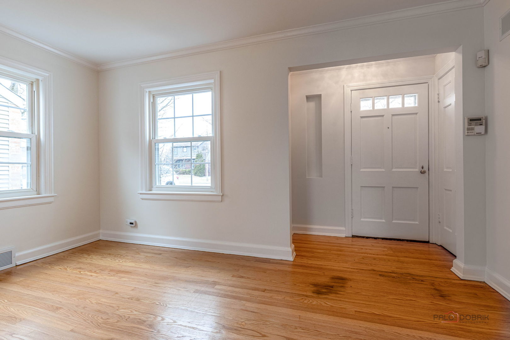 305 South George Street Mount Prospect, IL 60056 - Photo 6 of 37 Gallery Image 6