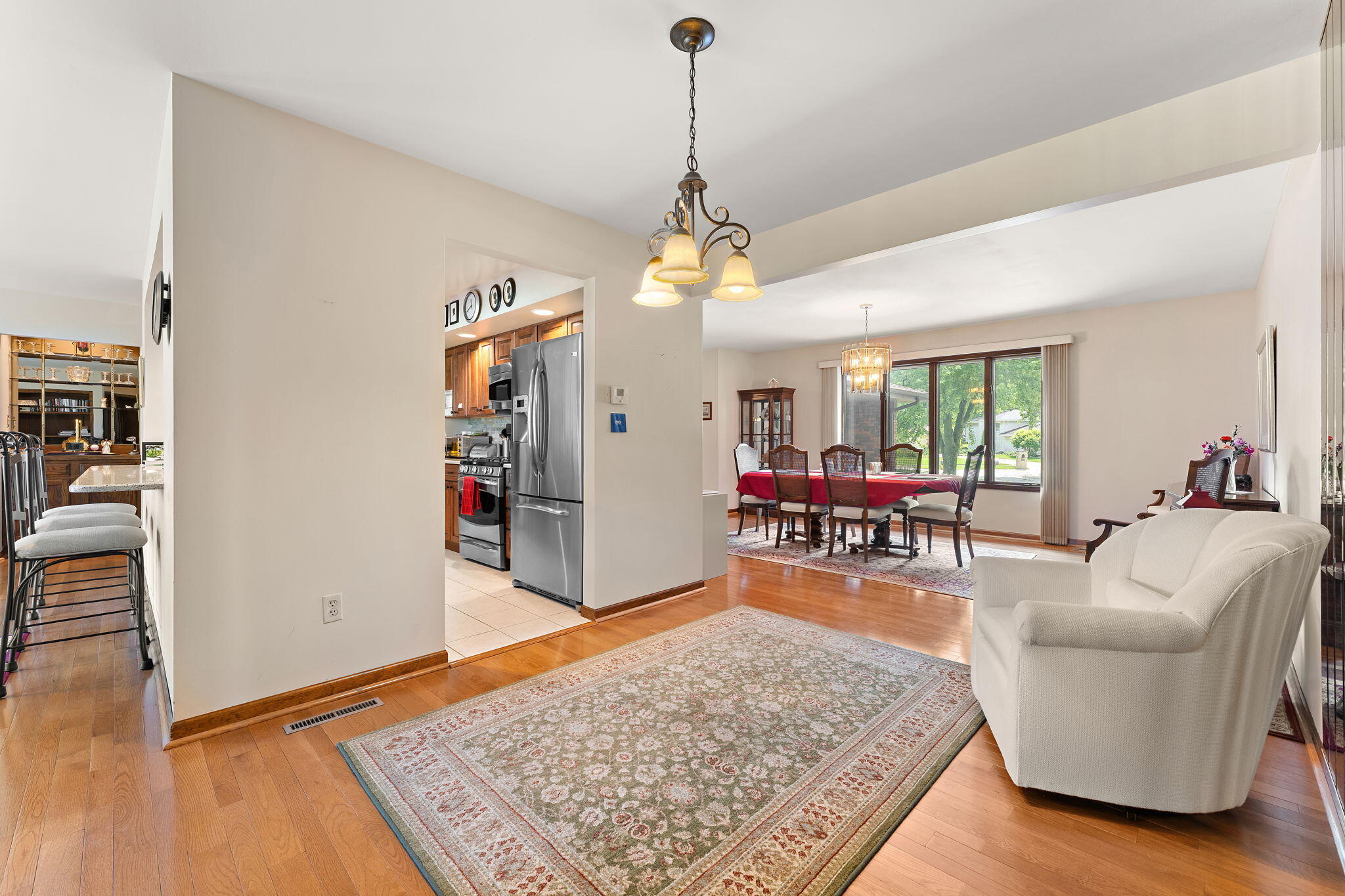 236 Grace Court Crown Point, IN 46307 - Photo 5 of 30 2048x1365