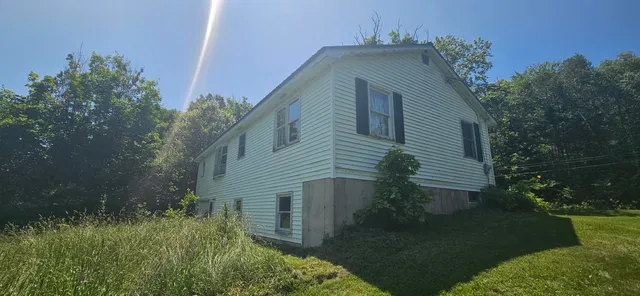 $224,500 | 187 Richards Road, Benton, ME 04901