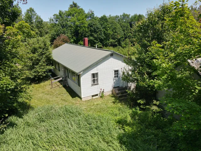 $224,500 | 187 Richards Road, Benton, ME 04901