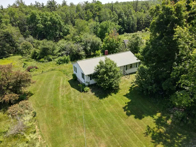 $224,500 | 187 Richards Road, Benton, ME 04901