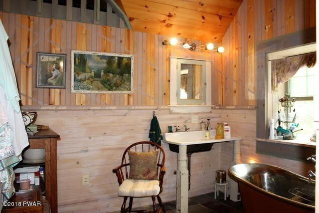 129 South Fairview Road Tafton, PA 18464 - Photo 48 of 96 Master Bath (1)