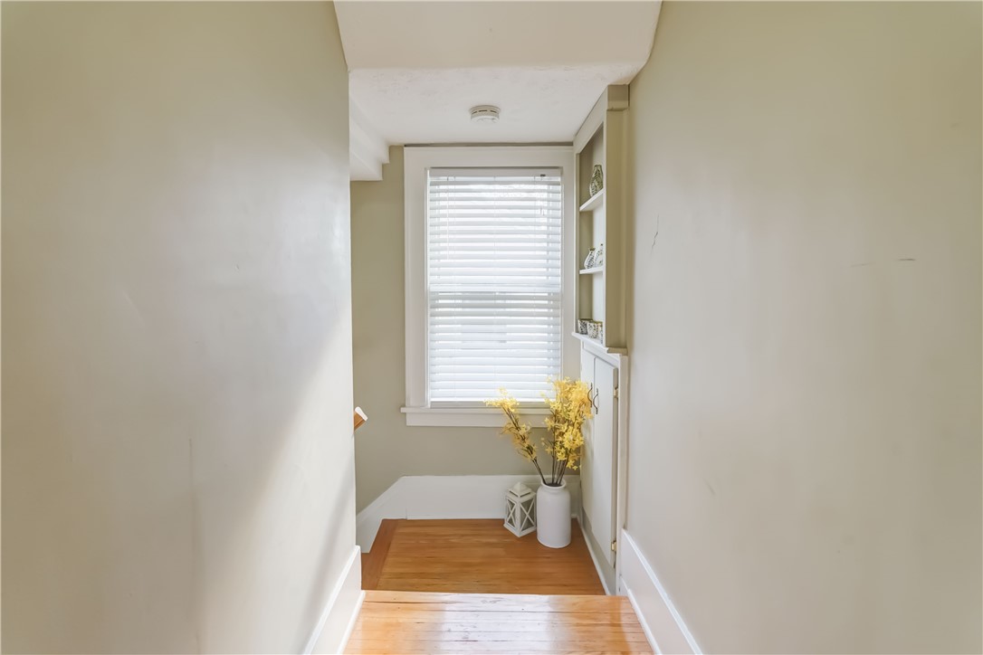 329 Scholfield Road Irondequoit, NY 14617 - Photo 20 of 38