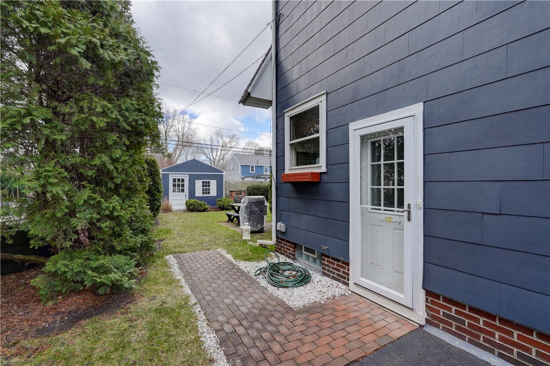 329 Scholfield Road Irondequoit, NY 14617 - Photo 27 of 38