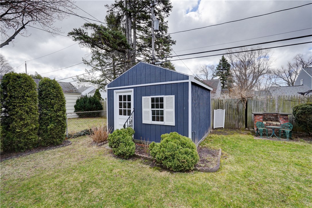 329 Scholfield Road Irondequoit, NY 14617 - Photo 29 of 38