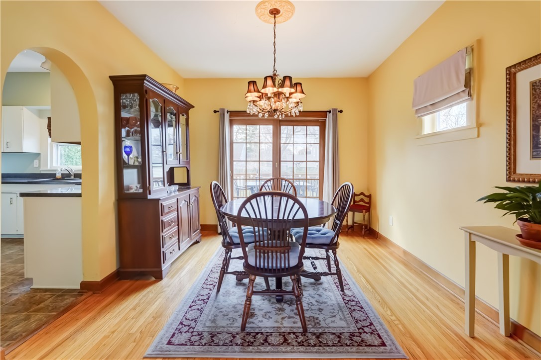 329 Scholfield Road Irondequoit, NY 14617 - Photo 10 of 38