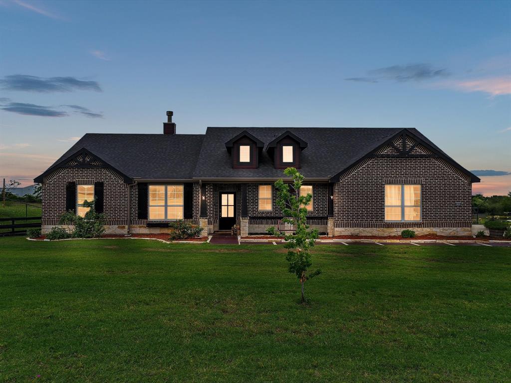 1013 Northern Oaks Court Springtown, TX 76082 - Photo 1 of 25