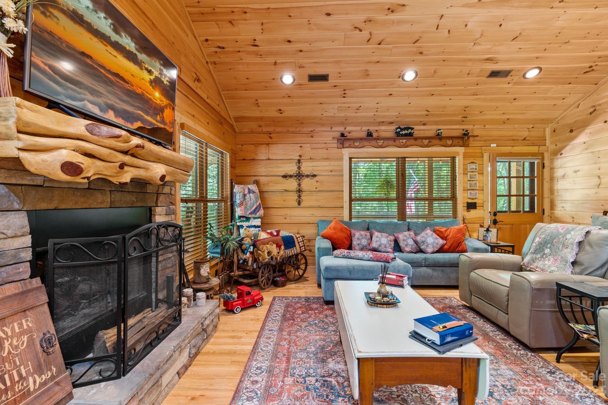 379 Reuben Branch Road, Unit C13 Maggie Valley, NC 28751 - Photo 13 of 38 Gallery Image 13