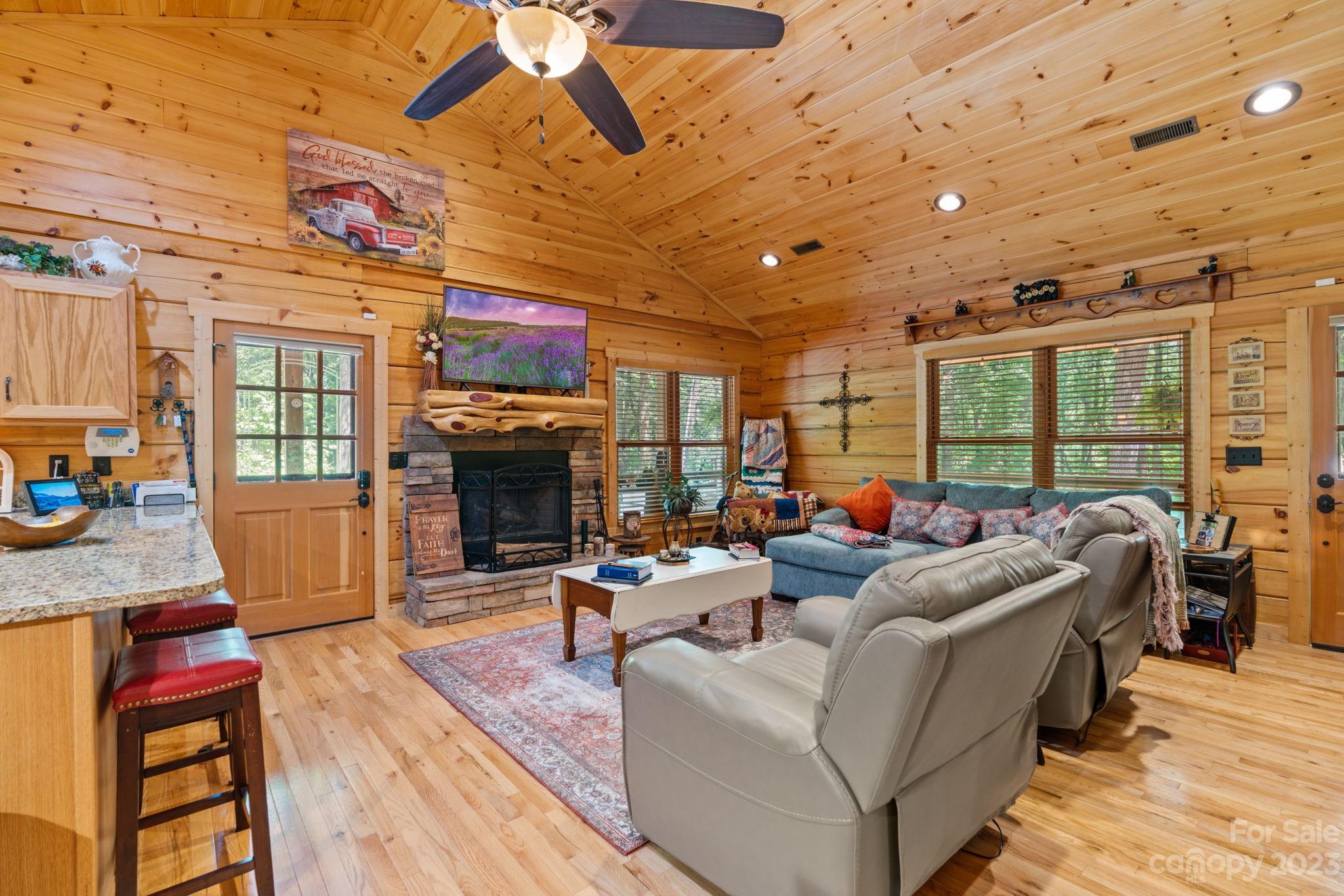 379 Reuben Branch Road, Unit C13 Maggie Valley, NC 28751 - Photo 14 of 38 Gallery Image 14