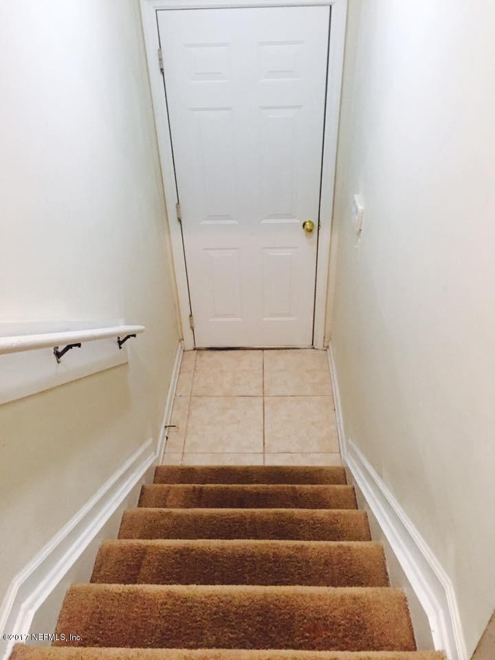 12301 Kernan Forest Boulevard, Unit 2202 Jacksonville, FL 32225 - Photo 11 of 38 a view of entryway