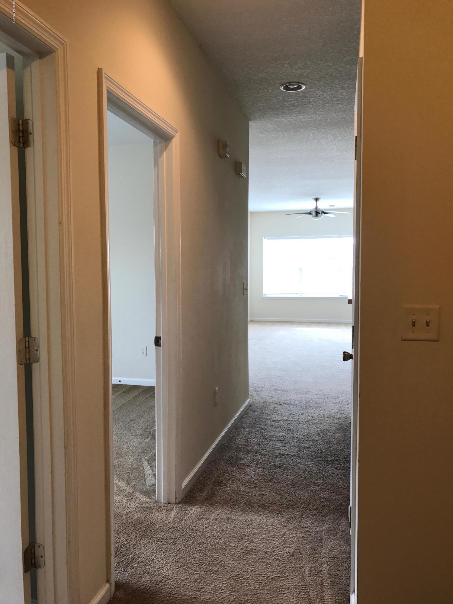 12301 Kernan Forest Boulevard, Unit 2202 Jacksonville, FL 32225 - Photo 16 of 38 a view of a bathroom