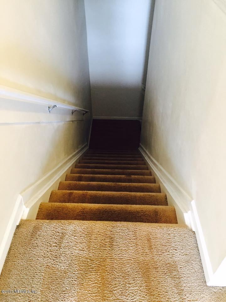 12301 Kernan Forest Boulevard, Unit 2202 Jacksonville, FL 32225 - Photo 10 of 38 a view of entryway