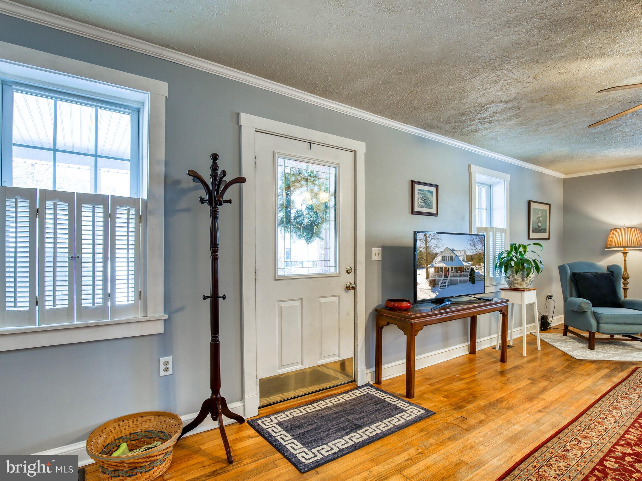4715 Strasburg Road Strasburg, VA 22657 - Photo 4 of 61 Gallery Image 4